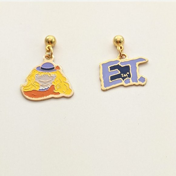 E.T. The Extra Terrestrial Mismatched Earrings - E.T. Dress Up + E.T Logo - Picture 2 of 2